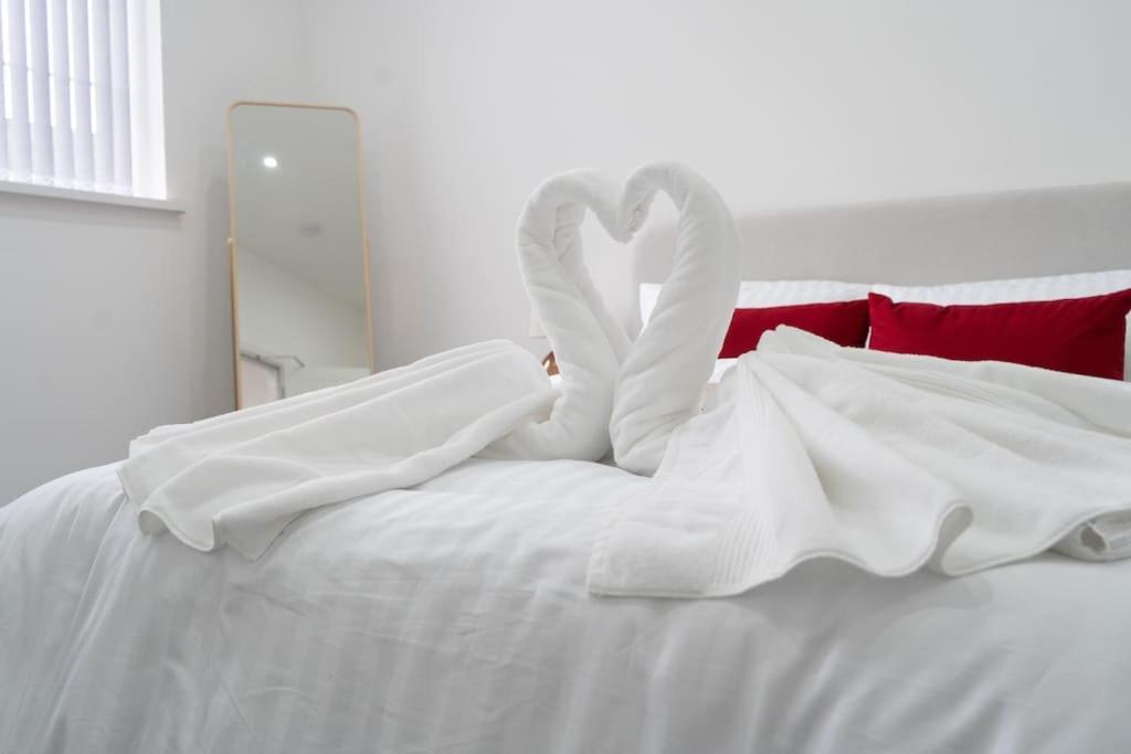 Stylish 1 Bed Apartment In Newly Refurbished Building W/ Parking & Wi-Fi Birmingham Kültér fotó