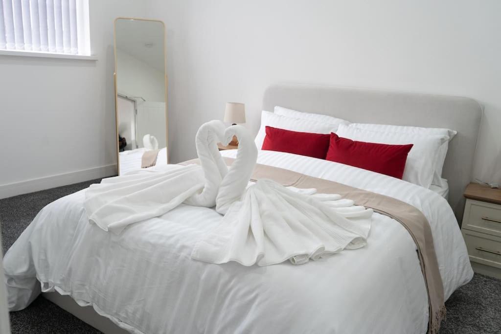 Stylish 1 Bed Apartment In Newly Refurbished Building W/ Parking & Wi-Fi Birmingham Kültér fotó